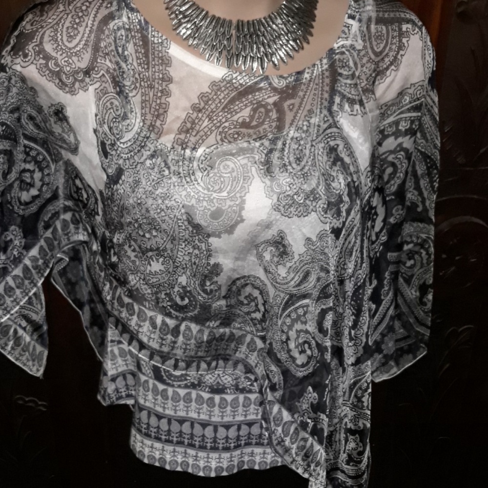 ONE WORLD (necklace included) size med